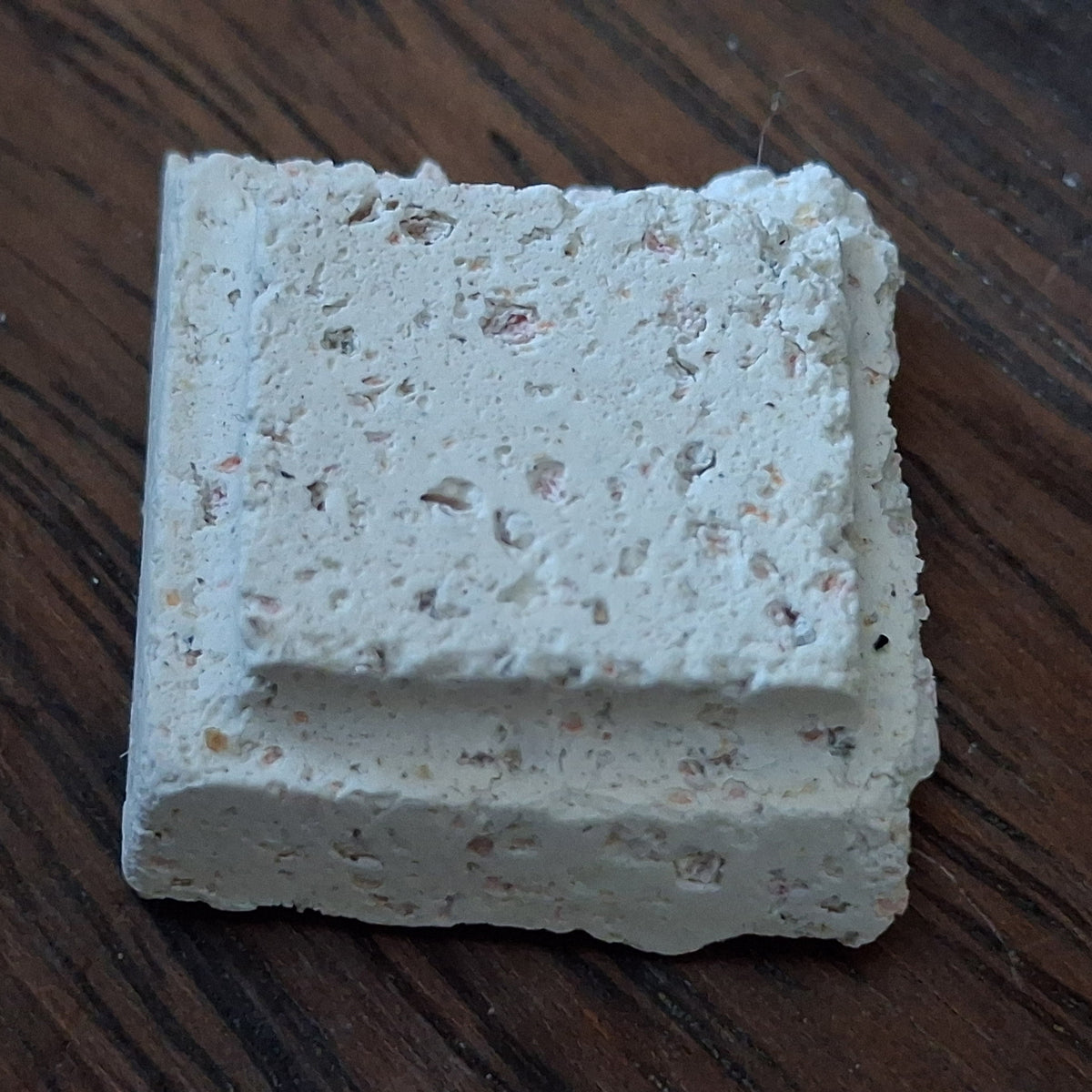 Calcium carbonate carrot bar